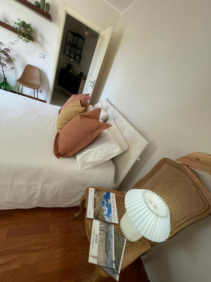 The Room Syracuse Ngoại thất bức ảnh