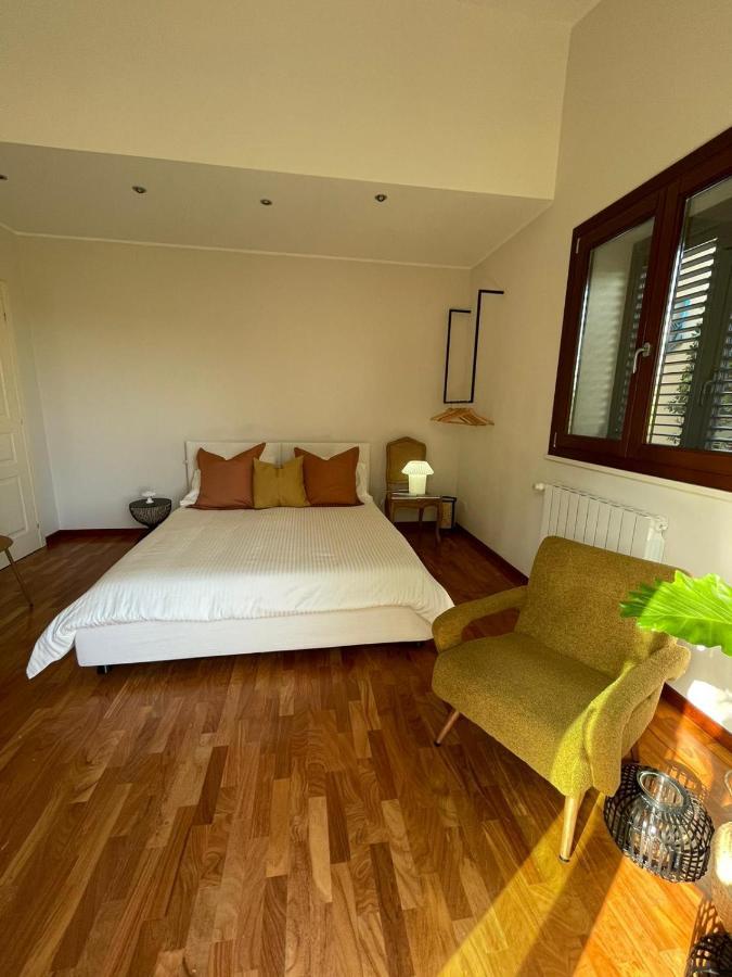 The Room Syracuse Ngoại thất bức ảnh