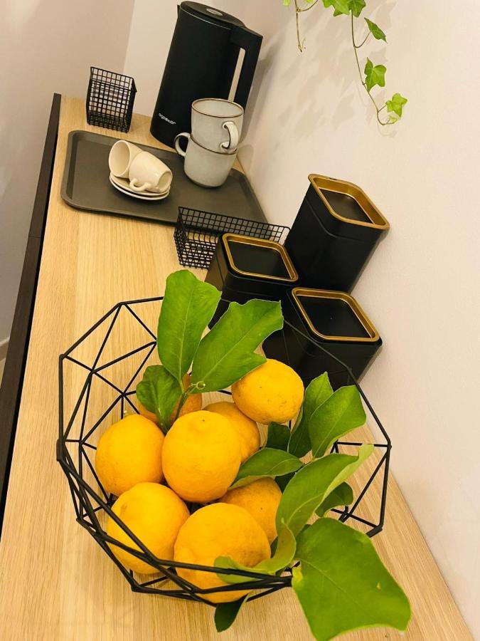 The Room Syracuse Ngoại thất bức ảnh